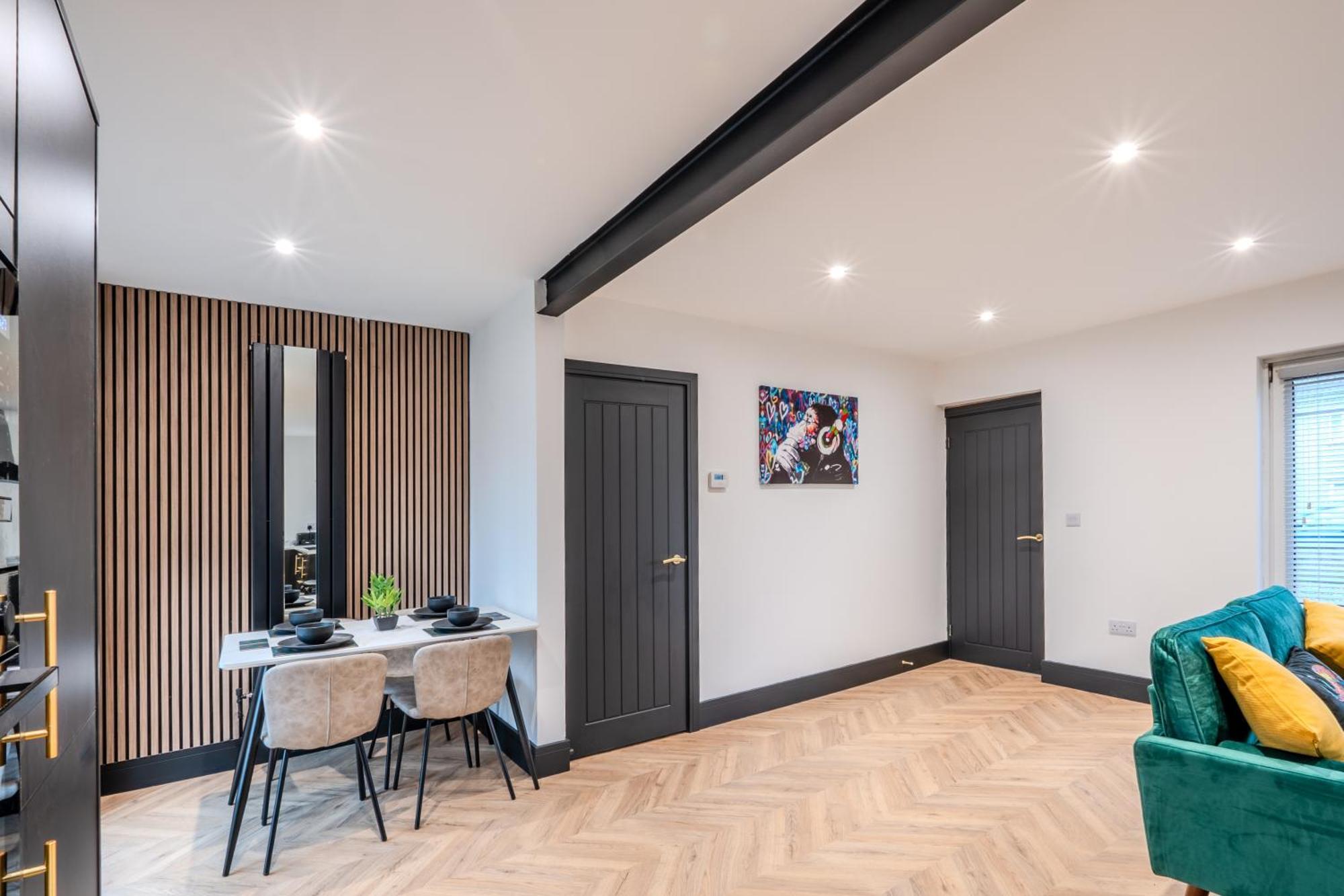 Modern 3Br Home - Private Parking - Tv In Every Bedroom Swansea Extérieur photo
