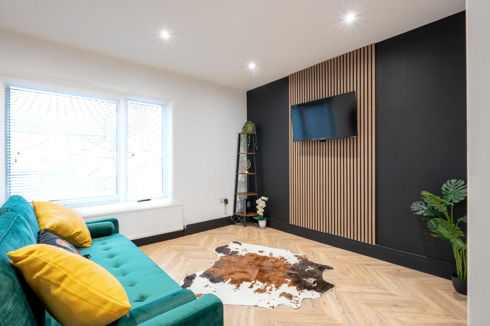 Modern 3Br Home - Private Parking - Tv In Every Bedroom Swansea Extérieur photo